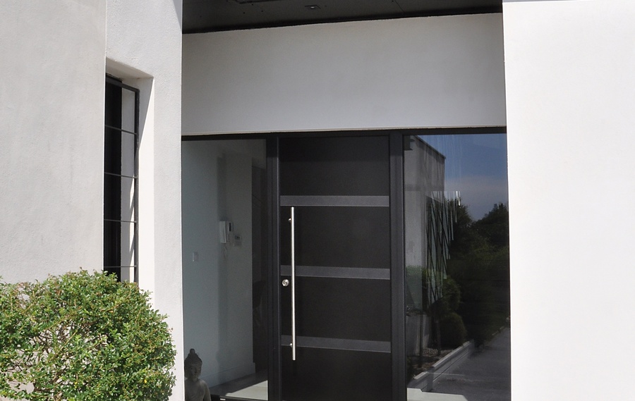 Notre gamme de portes d'entr&eacute;e en ALU CLASSIQUE et CONTEMPORAINE &agrave;&nbsp;Issy-les-Moulineaux